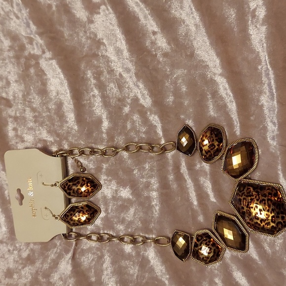 Jewerly - Picture 3 of 3